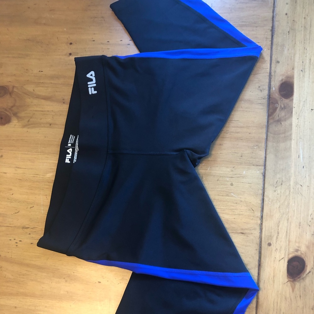 cropped gym leggings